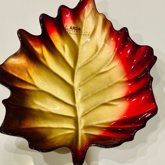 Arda Handmade Art Glass Leaf Tray made in Turkey - Picture 2 of 5